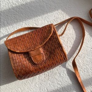 VINTAGE THRIFTED MINI PICNIC BASKET PURSE